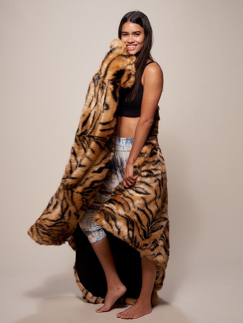 SpiritHoods Faux Fur Throw with Tiger Design