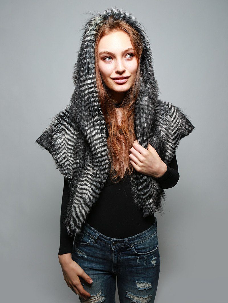 Black and White Warbler Shawl 2.0 Collector on Female