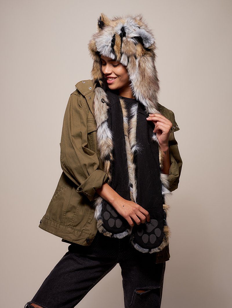 Wolverine CE Faux Fur with Hood on Female