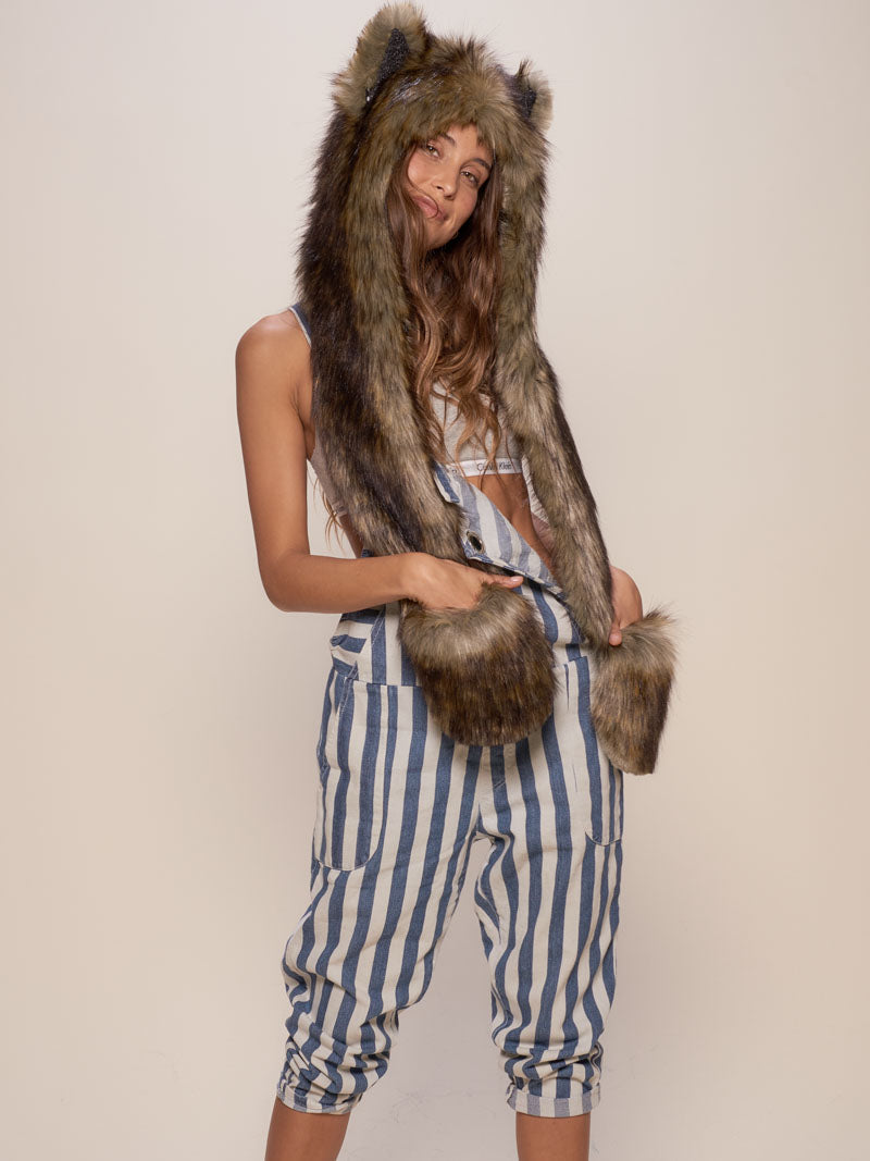Hooded Sea Wolf Collector Edition Faux Fur on Female