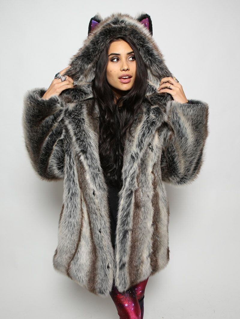 Woman wearing faux fur BlackMilk Galaxy Grey Wolf Coat, front view 2