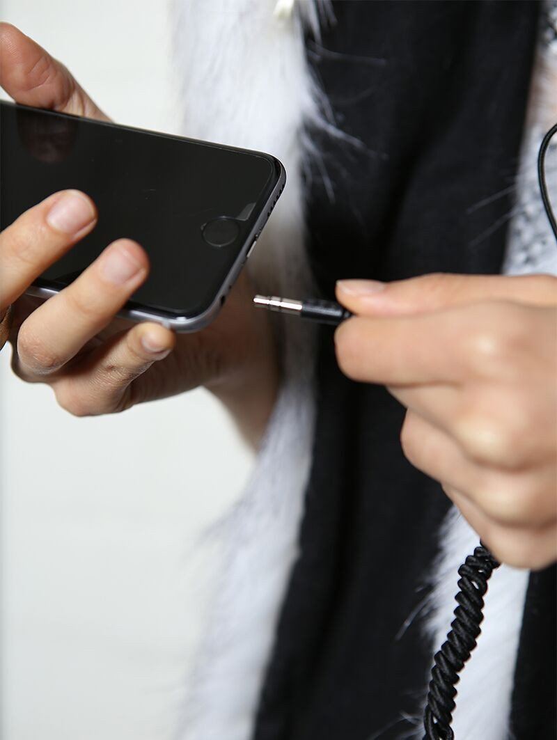 Plug Music Device into Husky HB3 SpiritHood