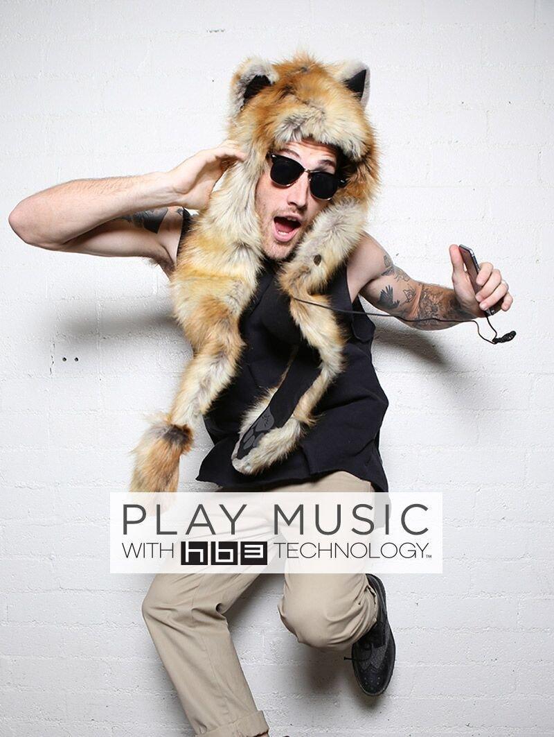 Man wearing faux fur Red Fox HB3 SpiritHood