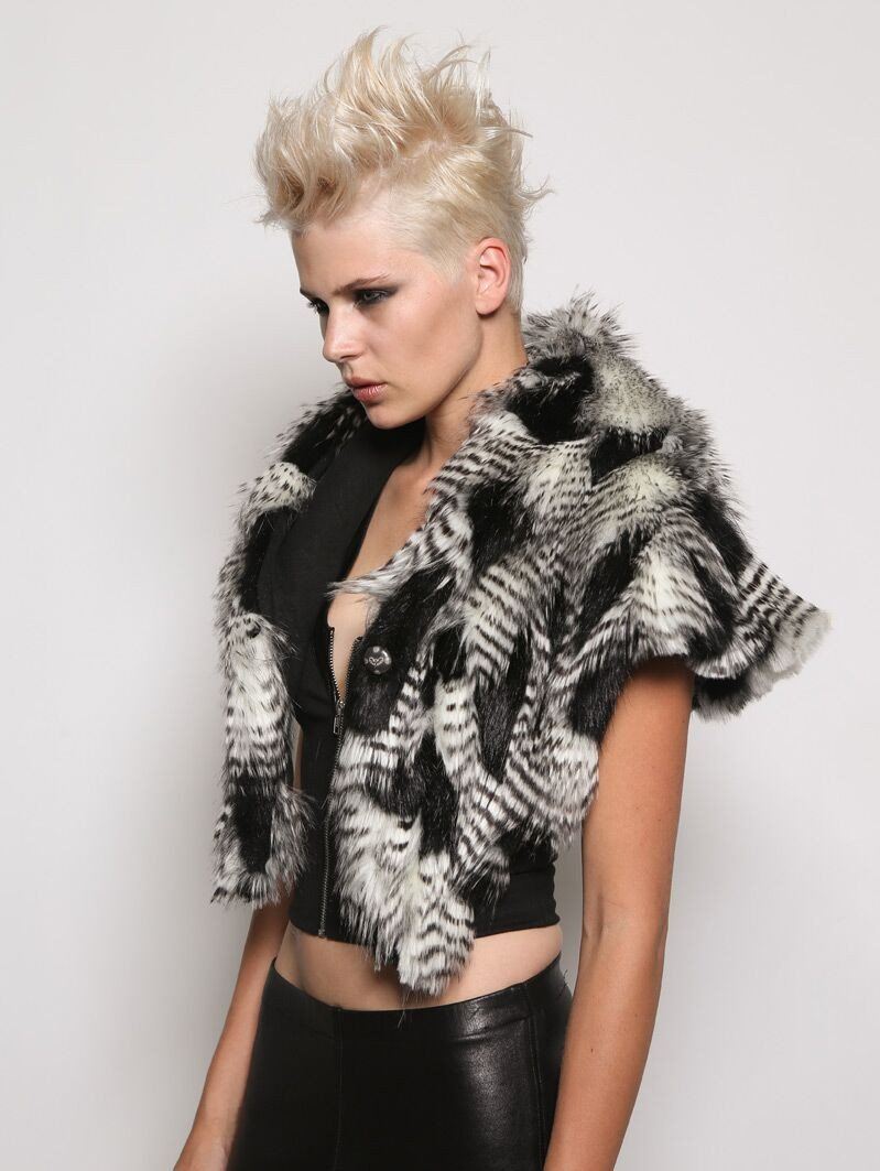 Warbler Shawl on Female Model