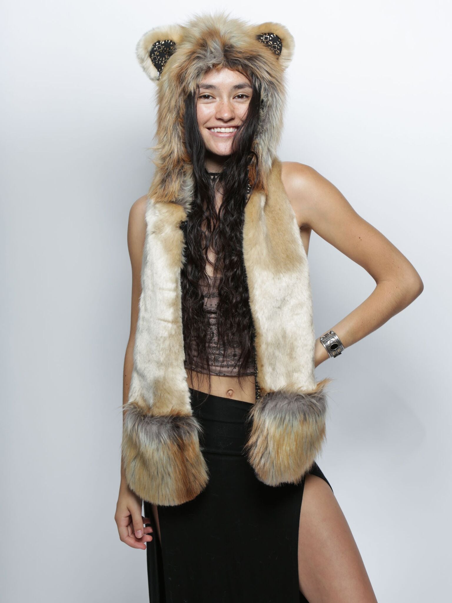The Noble Lion Collector Faux Fur Hood